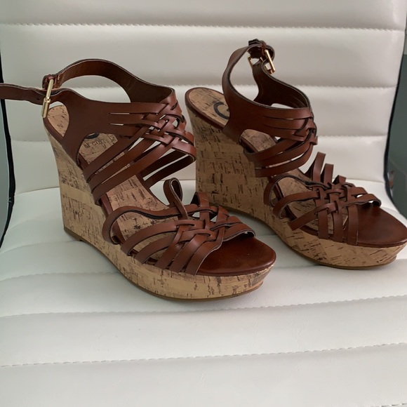 Guess Brown Wedges - Picture 2 of 8